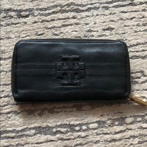 Tory Burch wallet